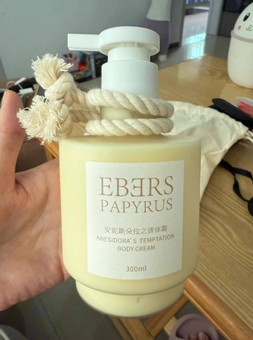 RRYN素影身体乳深层修复适配秋冬日常护肤CQ9电子游戏平台身体乳哪个牌子好用？SU(图5)